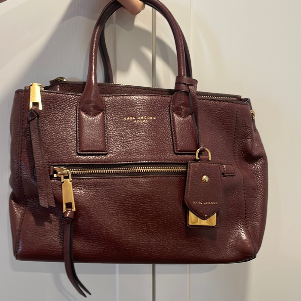Marc Jacobs burgundy handbag